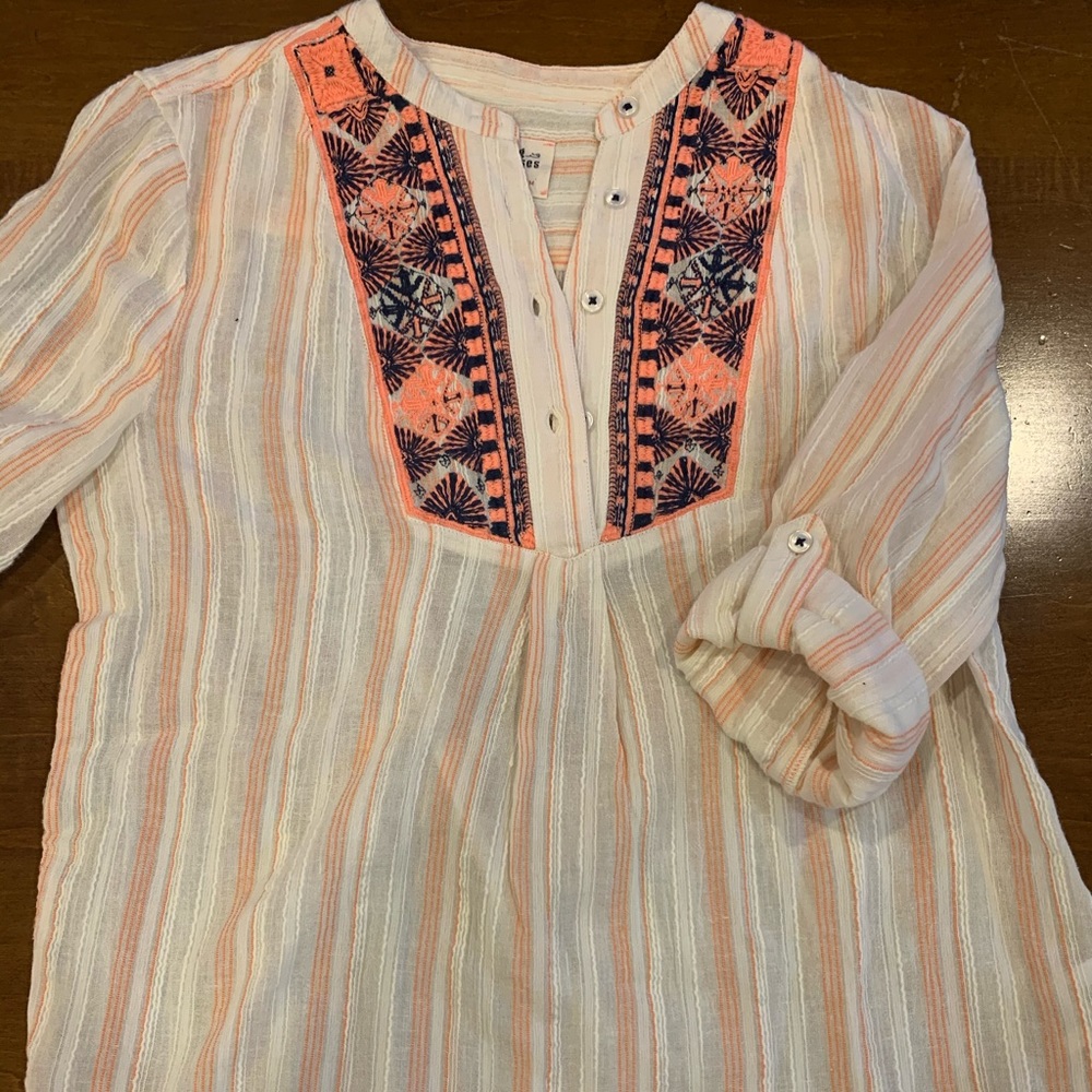 Like New Anthropologie Holding Horses Medium Top